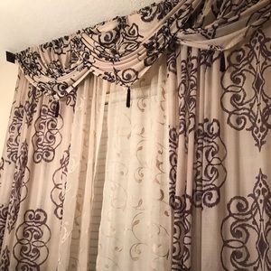 Curtains in Sheers